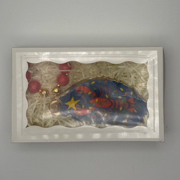 Festive Lobster Shell Ornament/Wine Bottle ornament - Picture 5 of 8